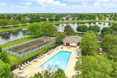 Tiny photo for 21316 Brush Lake Drive, Crest Hill, IL 60403 (MLS # 12542479)