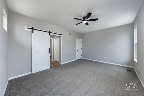 Tiny photo for 21316 Brush Lake Drive, Crest Hill, IL 60403 (MLS # 12542479)