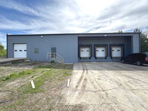 711 W Seneca Street Kankakee IL 60901