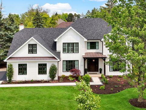 112 Danada Drive Wheaton IL 60189