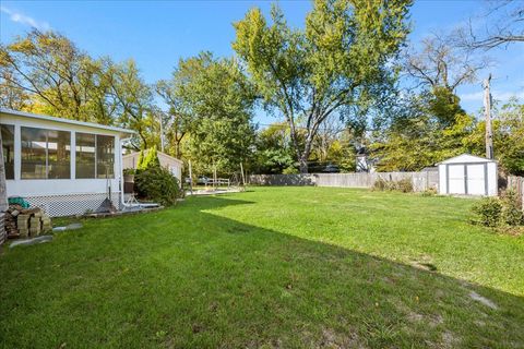 Tiny photo for 1302 Cary Road, Algonquin, IL 60102 (MLS # 12635043)