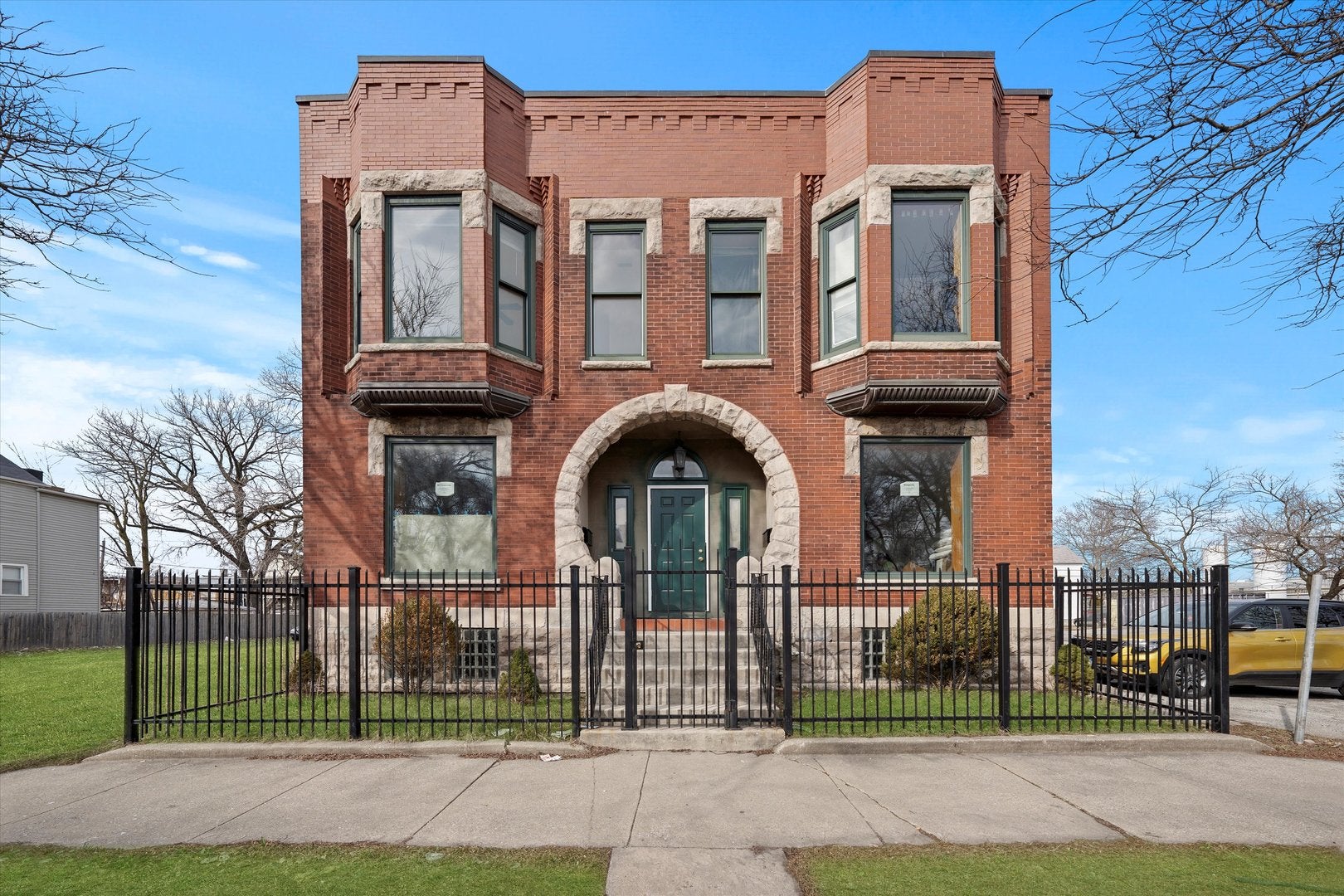 716-718 W 51st Street
