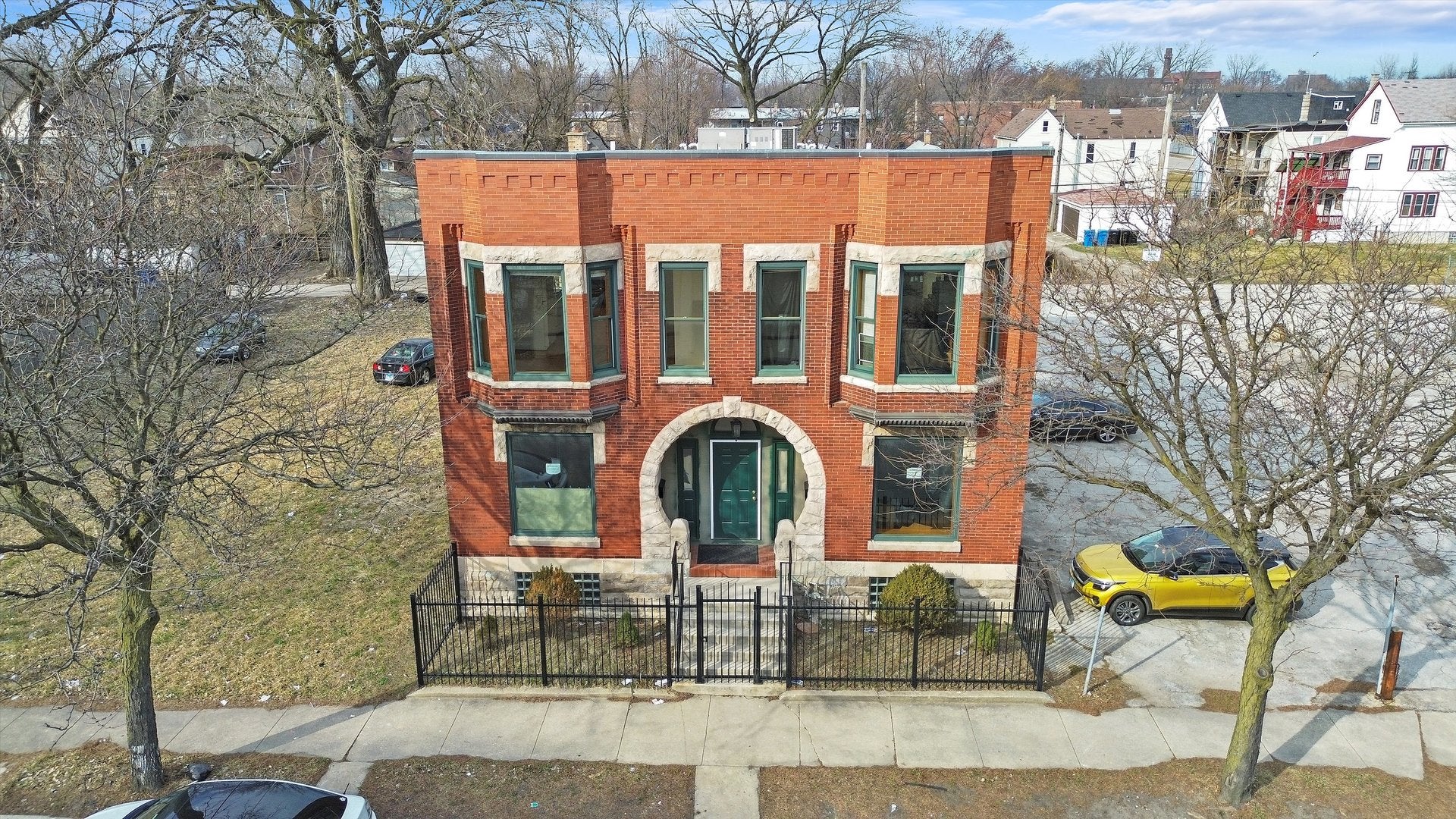 716-718 W 51st Street