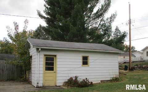 Tiny photo for 600 N 12TH Street, Clinton, IA 52732 (MLS # QC4269252)