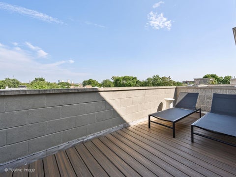 Tiny photo for 2917 N Damen Avenue #3N, Chicago, IL 60618 (MLS # 12767367)