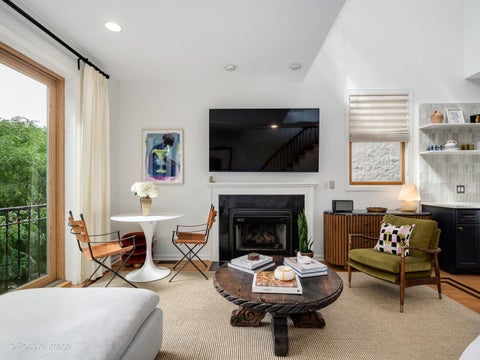 Tiny photo for 2917 N Damen Avenue #3N, Chicago, IL 60618 (MLS # 12767367)