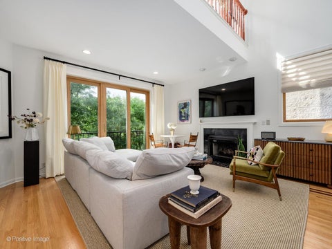 Tiny photo for 2917 N Damen Avenue #3N, Chicago, IL 60618 (MLS # 12767367)