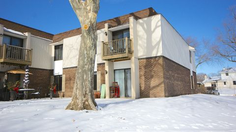 Tiny photo for 521 73rd Street #105, Downers Grove, IL 60516 (MLS # 12557866)