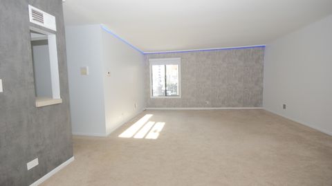 Tiny photo for 521 73rd Street #105, Downers Grove, IL 60516 (MLS # 12557866)