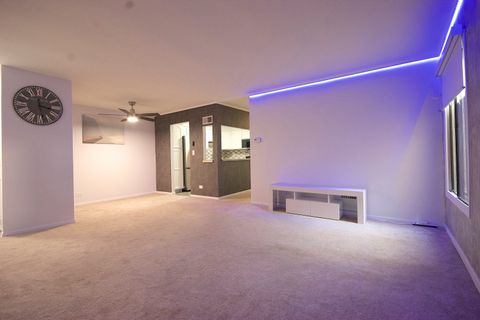 Tiny photo for 521 73rd Street #105, Downers Grove, IL 60516 (MLS # 12557866)