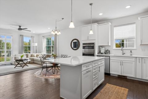 Tiny photo for 11820 Zenk Court, Huntley, IL 60142 (MLS # 12478826)