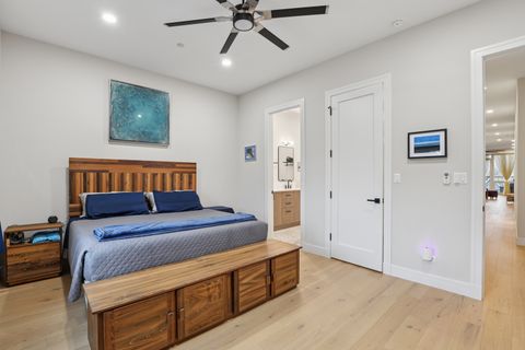 Tiny photo for 4932 N Kenmore Avenue #3N, Chicago, IL 60640 (MLS # 12525095)