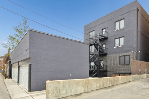 Tiny photo for 4932 N Kenmore Avenue #3N, Chicago, IL 60640 (MLS # 12525095)