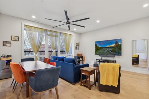 Tiny photo for 4932 N Kenmore Avenue #3N, Chicago, IL 60640 (MLS # 12525095)