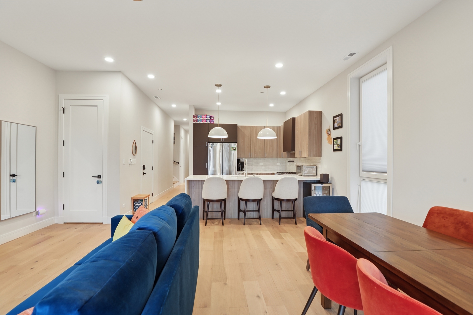 4932 N Kenmore Avenue 3N