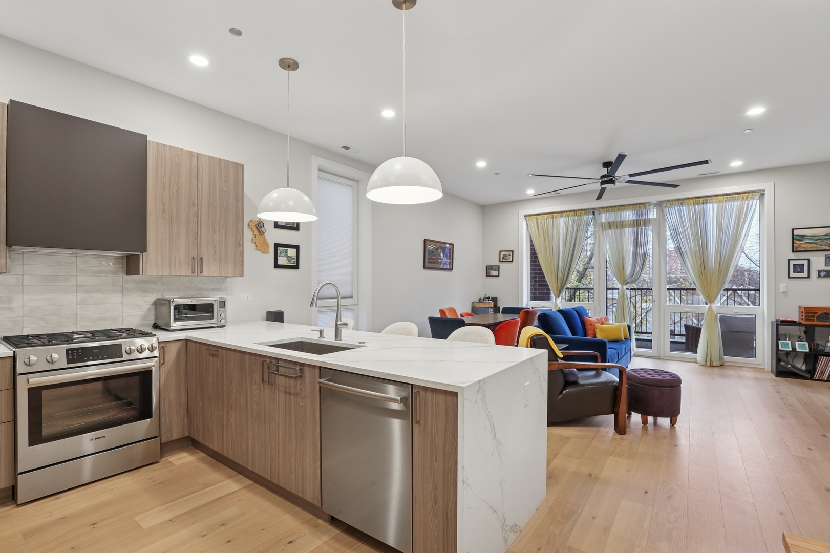 4932 N Kenmore Avenue 3N