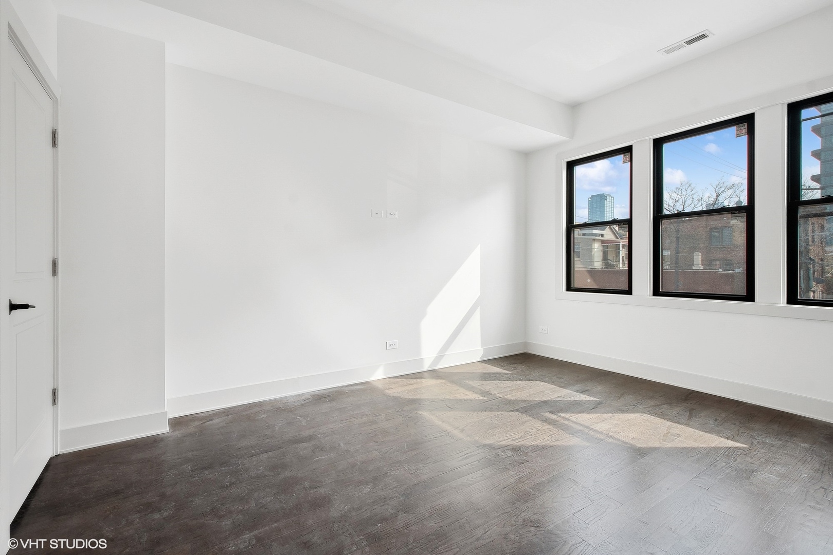 1114 W Grand Avenue 2F