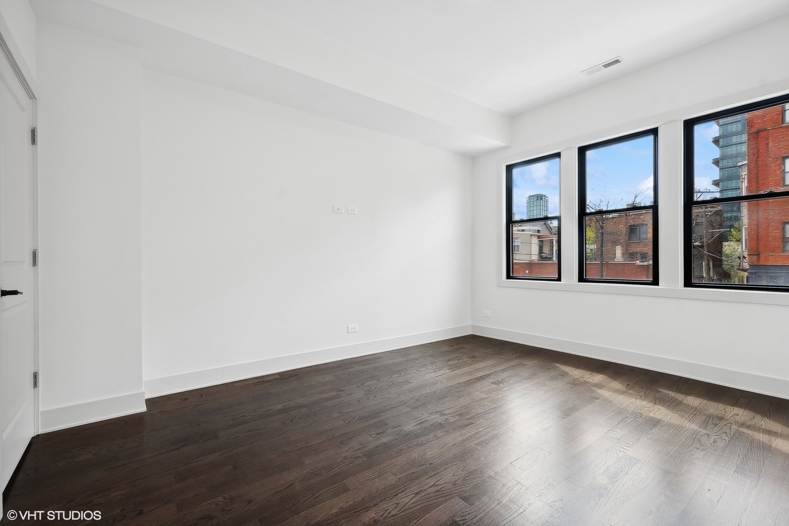 1114 W Grand Avenue 2F