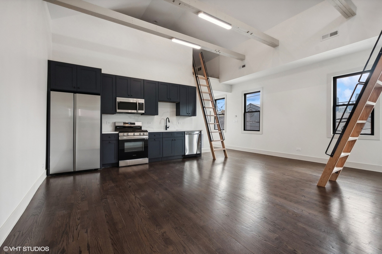 1114 W Grand Avenue 2F