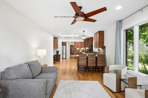 Tiny photo for 208 Parkview Road, Riverside, IL 60546 (MLS # 12677168)