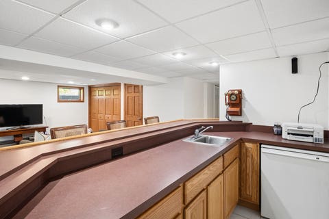 Tiny photo for 208 Parkview Road, Riverside, IL 60546 (MLS # 12677168)