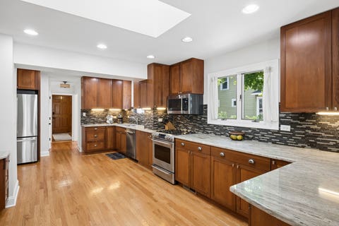 Tiny photo for 208 Parkview Road, Riverside, IL 60546 (MLS # 12677168)