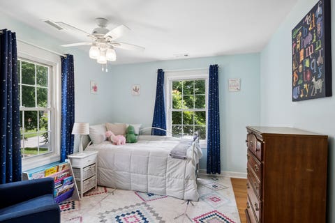 Tiny photo for 208 Parkview Road, Riverside, IL 60546 (MLS # 12677168)