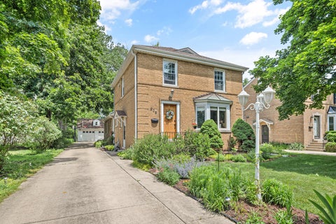 Photo of 208 Parkview Road, Riverside, IL 60546 (MLS # 12677168)