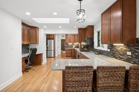 Tiny photo for 208 Parkview Road, Riverside, IL 60546 (MLS # 12677168)