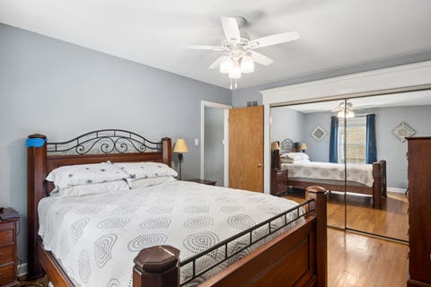 Tiny photo for 208 Parkview Road, Riverside, IL 60546 (MLS # 12677168)