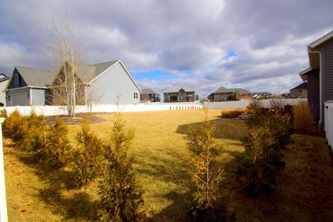 Tiny photo for 5525 WILLMEYER Drive, Bettendorf, IA 52722 (MLS # 12561875)