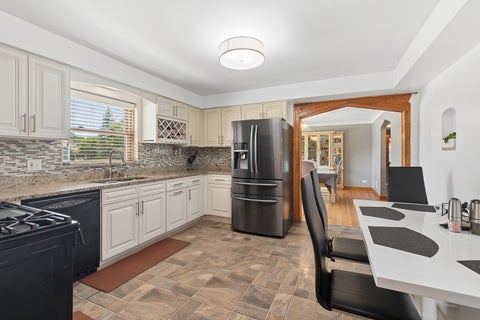 Tiny photo for 2928 W 92nd Street, Evergreen Park, IL 60805 (MLS # 12781339)