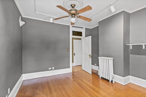 Tiny photo for 528 Greenwood Street, Evanston, IL 60201 (MLS # 12626189)