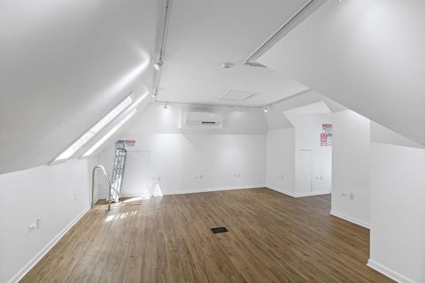 Tiny photo for 528 Greenwood Street, Evanston, IL 60201 (MLS # 12626189)