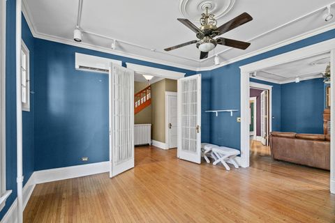 Tiny photo for 528 Greenwood Street, Evanston, IL 60201 (MLS # 12626189)