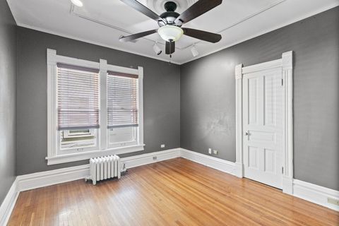 Tiny photo for 528 Greenwood Street, Evanston, IL 60201 (MLS # 12626189)