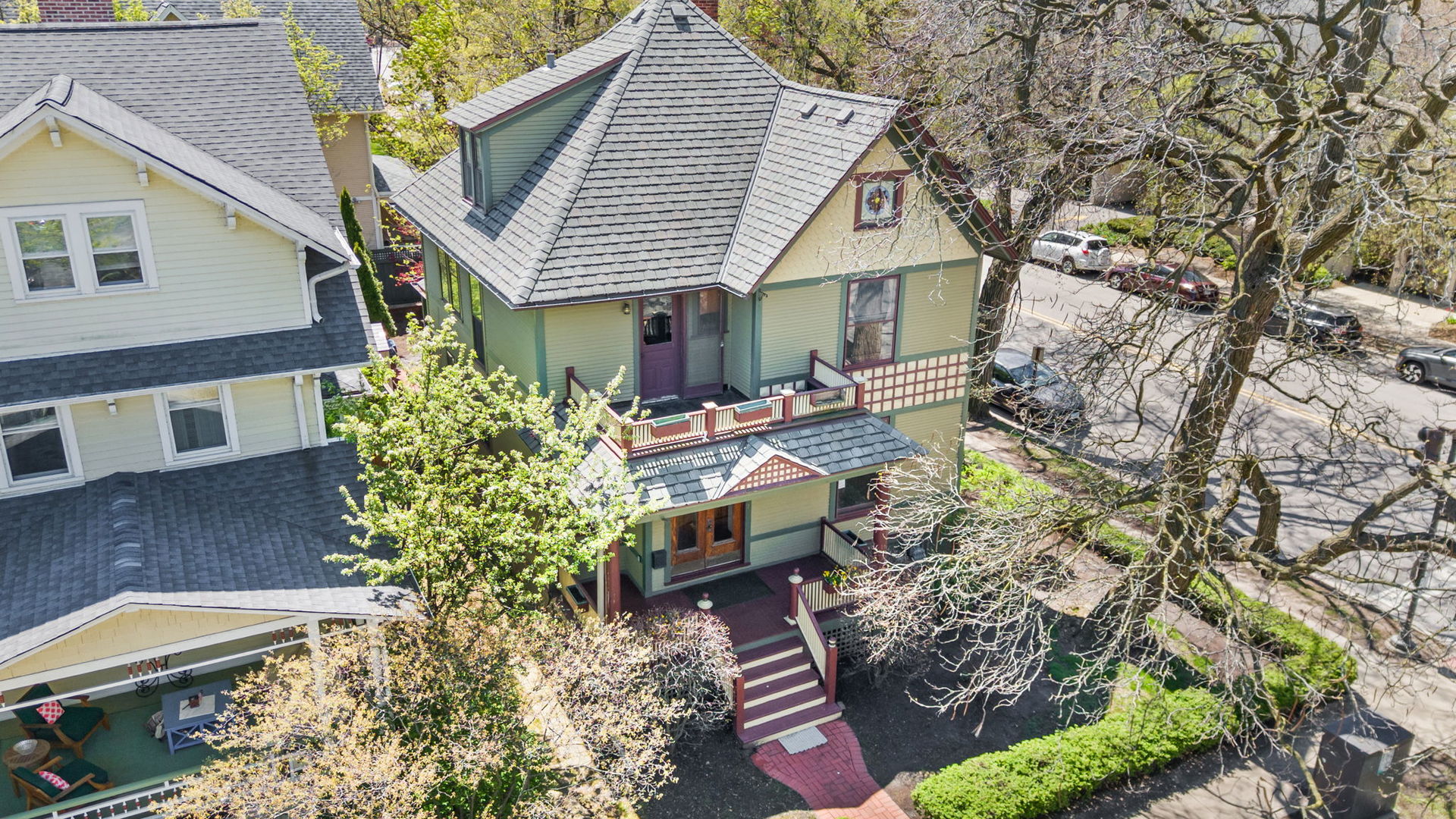 528 Greenwood Street