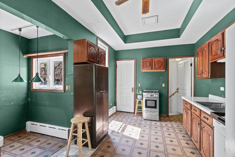 Tiny photo for 528 Greenwood Street, Evanston, IL 60201 (MLS # 12626189)