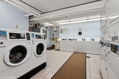 Tiny photo for 2740 N Pine Grove Avenue #13C, Chicago, IL 60614 (MLS # 12460881)