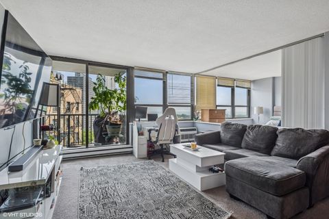 Tiny photo for 2740 N Pine Grove Avenue #13C, Chicago, IL 60614 (MLS # 12460881)