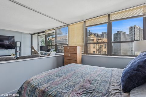 Tiny photo for 2740 N Pine Grove Avenue #13C, Chicago, IL 60614 (MLS # 12460881)