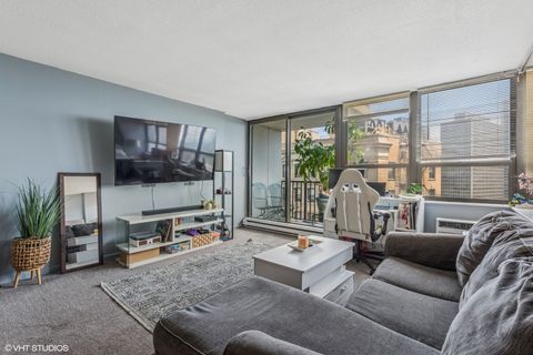 Tiny photo for 2740 N Pine Grove Avenue #13C, Chicago, IL 60614 (MLS # 12460881)