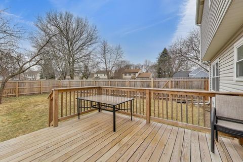 Tiny photo for 270 Pebblestone Road, Naperville, IL 60565 (MLS # 12576993)