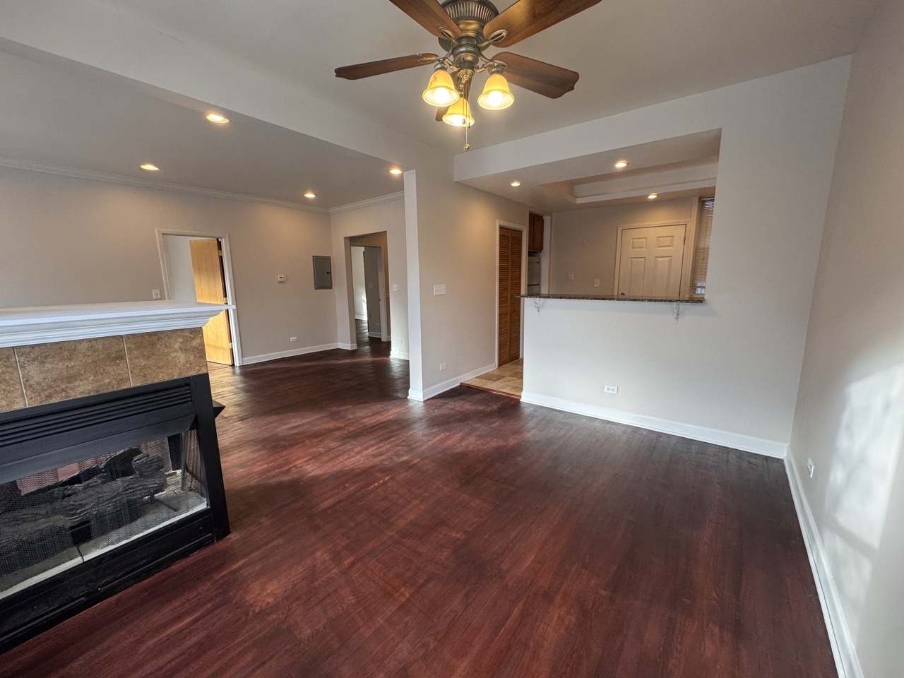 1342 W ESTES Avenue 3S