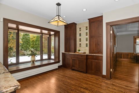 Tiny photo for 2528 Sheridan Road, Evanston, IL 60201 (MLS # 12518289)