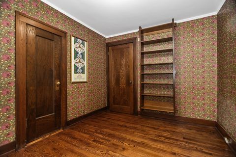 Tiny photo for 2528 Sheridan Road, Evanston, IL 60201 (MLS # 12518289)