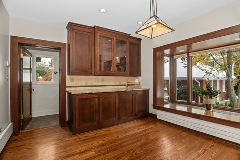 Tiny photo for 2528 Sheridan Road, Evanston, IL 60201 (MLS # 12518289)