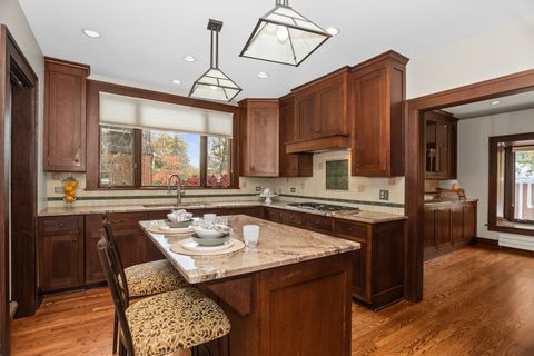 Tiny photo for 2528 Sheridan Road, Evanston, IL 60201 (MLS # 12518289)