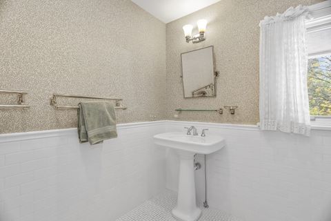 Tiny photo for 2528 Sheridan Road, Evanston, IL 60201 (MLS # 12518289)