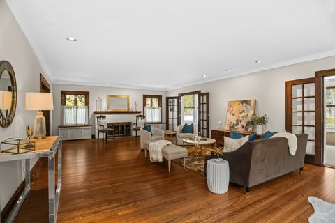 Tiny photo for 2528 Sheridan Road, Evanston, IL 60201 (MLS # 12518289)